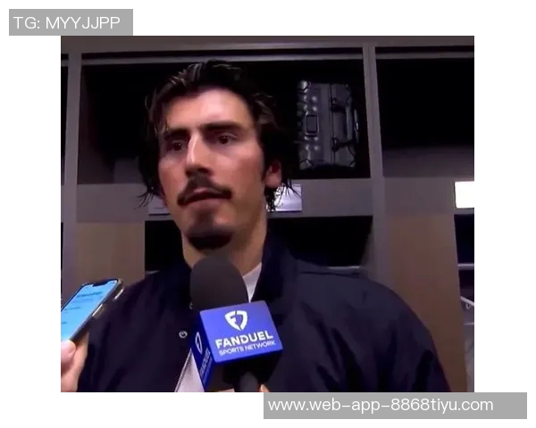 哈克斯称赞拉松为球队活力担当13中9砍下21分表现出色